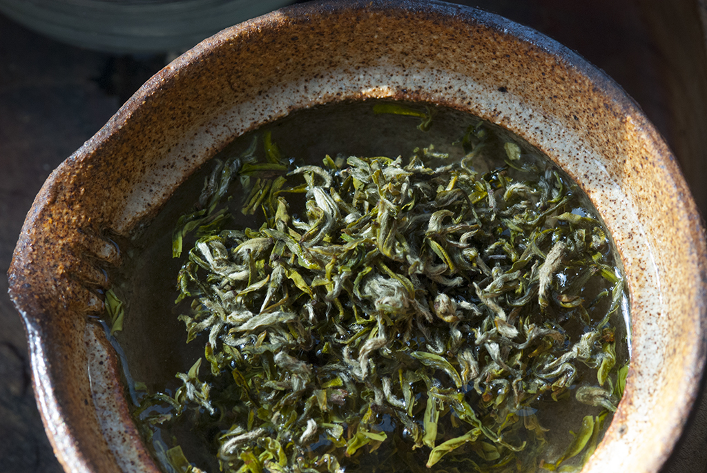 Dong Ting Bi Luo Chun, tavasz jáde csigái kínai zöld tea